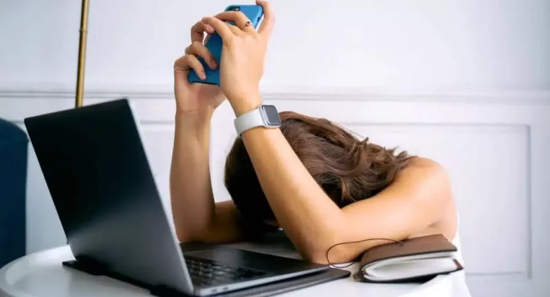 Breaking the Stress Cycle: Strategies for Everyday Calm with Online Counselling