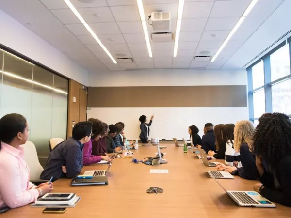 How Coaching Supports Organisations Online