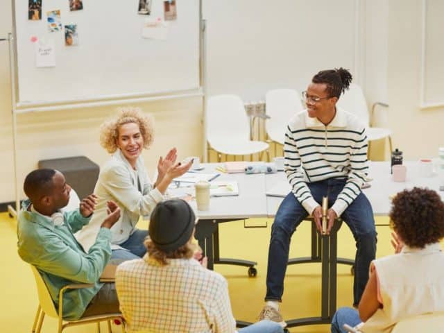 Understanding the Difference Between a Psychotherapist and a Psychologist in the UK